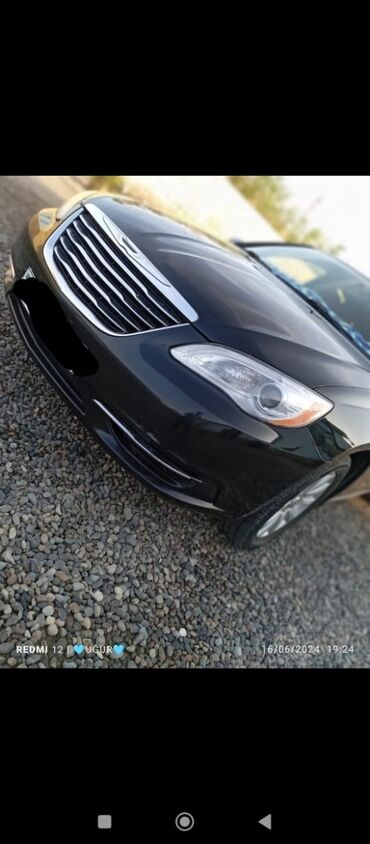 Chrysler: Chrysler 200: 0.2 l | 2012 il | 215000 km Sedan