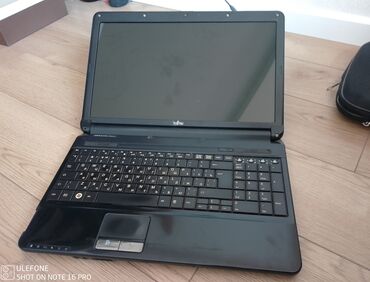 Kompüter və noutbuk aksesuarları: 15.6 "