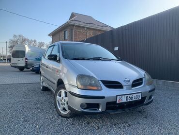 Nissan: Nissan Almera Tino: 2001 г., 1.8 л, Механика, Бензин, Хэтчбэк