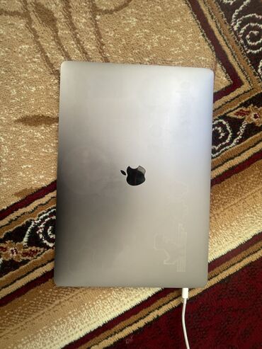 Ноутбуки: Ноутбук, Apple, 4 ГБ ОЗУ, Intel Core i7, Б/у, Для несложных задач, память SSD