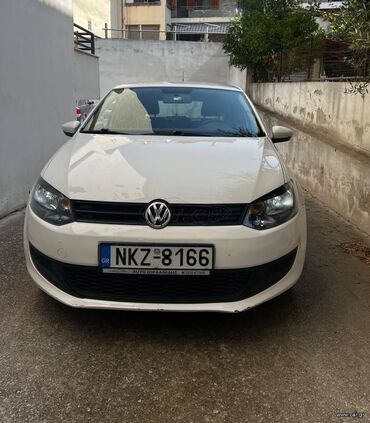 Volkswagen Polo: 1.2 l | 2014 year Hatchback