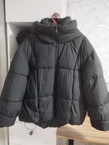 стильная верхняя одежда больших размеров: Черный пуховый/утепленный пуховик оверсайз - Объемный силуэт с