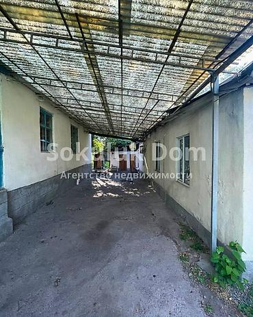 the level: 🏠Продается дом с. Сокулук 🟡Комнаты: 4 комнаты в доме + 3х комнатная — 2