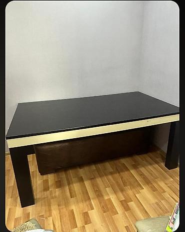 Digər mebel: Afatekce masa 110 AZN .Olcusu bagli eni 1 metr uzunlugu 2 yarim.Acalib — 1