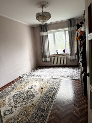 сдается квартира учкун: 1 комната, 37 м², 105 серия, 4 этаж, Старый ремонт