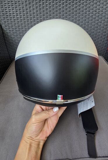 Sportska odeća: Kaciga, Za odrasle, Novo — 1