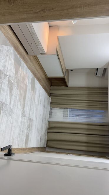 Кухонные гарнитуры: Кухонный гарнитур, цвет - Бежевый, Дерево — 1