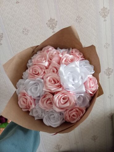 подарки в бишкеке на день рождения: Принимаю заказ на изготовление цветов из атласных лент