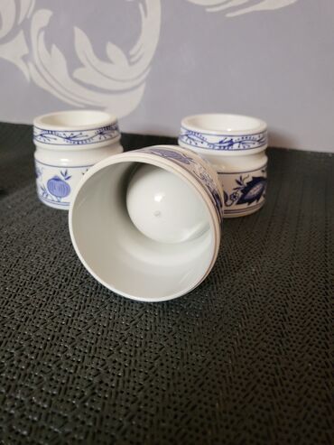 Kuhinjski setovi: Postolja nova za jaja cvibl mustra iz 70ih. Plasticna,retka postolja na lalafo.rs — 11 Kuhinjski setovi: Postolja nova za jaja cvibl mustra iz 70ih. Plasticna,retka postolja — 11