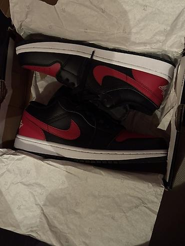 red wings: Мужские кроссовки, 41, Air Jordan, Новый, цвет - Красный, Самовывоз, Платная доставка — 2