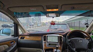 реставрация лкп автомобиля: Комфортабельный минивэн Toyota Alphard, представленный в белом цвете