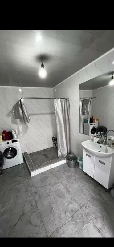 снять дом в бишкуле на длительный срок: 65 кв. м, 3 бөлмө, Унаа токтотуучу жай, Забор, тосулган
