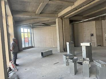 сдаю точку: Коммерческое помещение в новом жилом комплексе 130 м2 микрорайон — 3