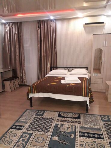 Посуточная аренда комнат: 300 м² — 10