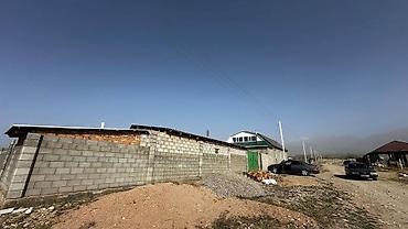 Продажа коттеджей и домов: Продаю дом на Иссык Куле, в с.Чон сары ой,участок 8 соток, до берега — 6