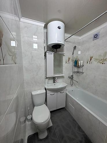 токмак: Продаётся 3-комнатная квартира 🏠 📍 Адрес: г. Токмок, мкр. 3, дом 26 🏫 — 5