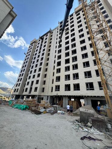 срочно продаю участок газ канализация есть: 4 бөлмө, 127 кв. м, Элитка, 5 кабат, ПСО (өзү оңдоп түзөтүп бүтүү үчүн)