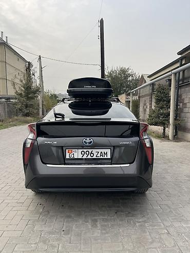 avensis 2001: Toyota Prius: 2017 г., 1.6 л, Гибрид, Хэтчбэк — 5
