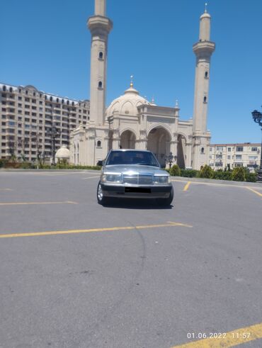 zapı satşı: Mercedes-Benz 190: 2 l | 1991 il Sedan
