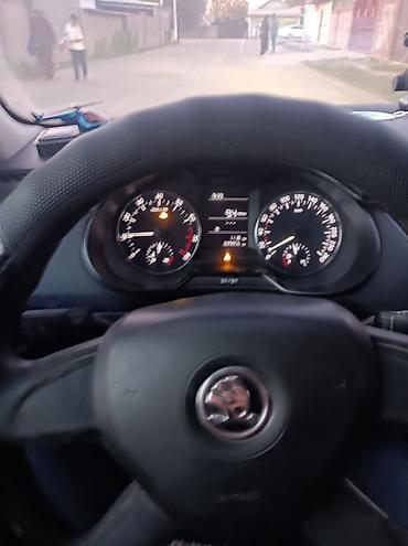smart open: Skoda Octavia: 2014 г., 1.4 л, Механика, Бензин, Лифтбек — 6