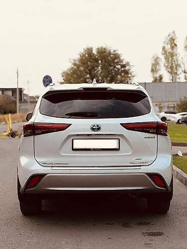 platinum: Toyota Highlander: 2022 г., 2.5 л, Автомат, Гибрид, Внедорожник — 4
