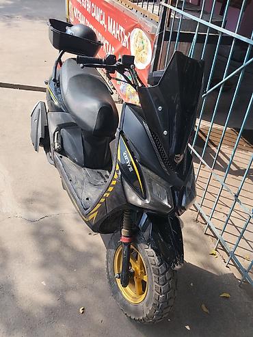 rex sprinter: Скутер Kymco (линейка Kymco/Kym) 50–125 см³, чёрный, с жёлтыми — 3
