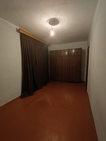 Köhnə tikili: Bakı, 3 otaqlı, Köhnə tikili, m. Azadlıq Prospekti, 35 kv. m — 9