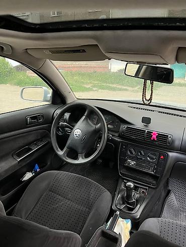 Унаа: Volkswagen Passat: 1998 г., 1.8 л, Кол менен иштөөчү, Бензин, Седан — 3