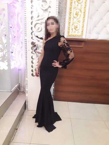 Головные уборы: Tikilib, az geyinilib, 36-38 ölçülü bədənə gedir