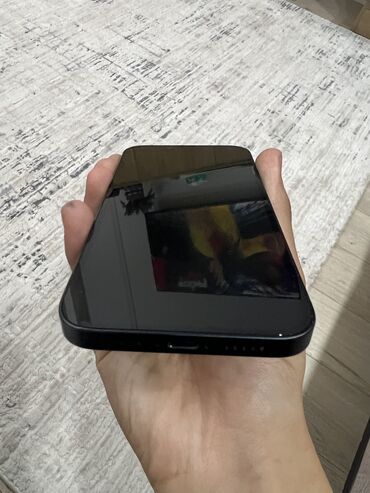 Apple iPhone: IPhone 13, Б/у, 128 ГБ, Midnight, Защитное стекло, Чехол, Коробка, 98 %