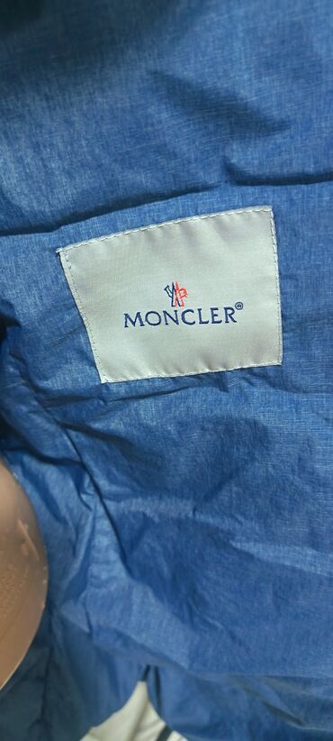 Ziyafət donları: Qırmızı don - Rəng: parlaq qırmızı - Dizayn: dördkünc dekolte, ön — 23