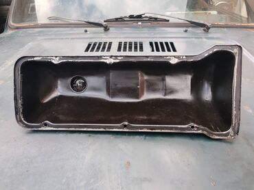 Auto delovi: Dekla, poklopac motora Lada 21213,21214 Niva. Polovno, ocuvano — 10