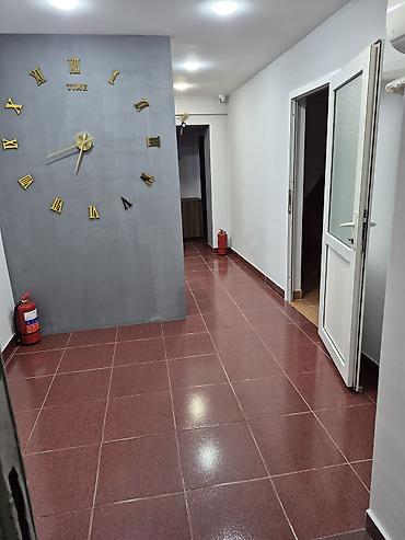 studiya otaq: İcarəyə obyekt – 60 kv.m, 3 otaq Xüsusiyyətlər:Icare ofis Nizami — 6
