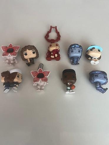 для любой фигуры: Набор мини-фигурок в стиле Funko (брелоки/подвесы) по сериалу Stranger — 1