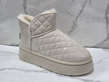 Čizme: Čizme, 38 — 15