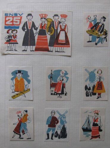 Марки: Продаю коллекцию спичечных этикеток,примерно 2000 штук. Два больших — 6