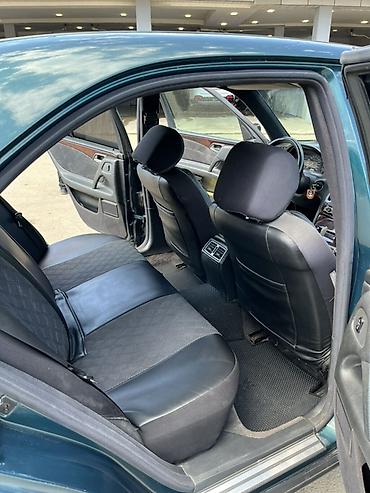 Mercedes-Benz: Mercedes-Benz E-Class (W210) sedan - Kuzov: 4 qapılı sedan, tünd — 13