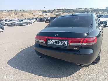 e class 220: Hyundai Grandeur: 3.3 l | 2008 il Sedan — 4