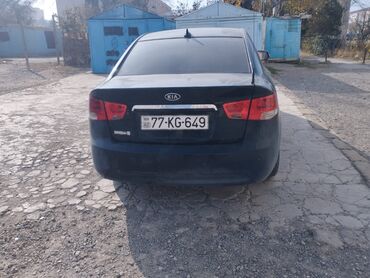 Kia: Kia Cerato sedan – qara rəng - Kuzov: 4 qapılı sedan, qara rəng, ön və -da lalafo.az — 2 Kia: Kia Cerato sedan – qara rəng - Kuzov: 4 qapılı sedan, qara rəng, ön və — 2