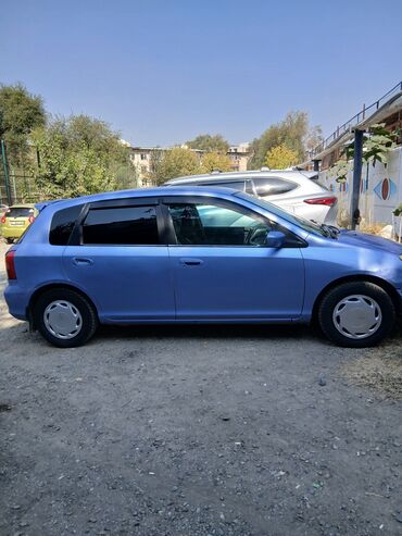 Другие автомобили: Синий компактный хэтчбек (3/5 дверей) с зимней резиной Nokian Nordman at lalafo.kg — 9 Другие автомобили: Синий компактный хэтчбек (3/5 дверей) с зимней резиной Nokian Nordman — 9