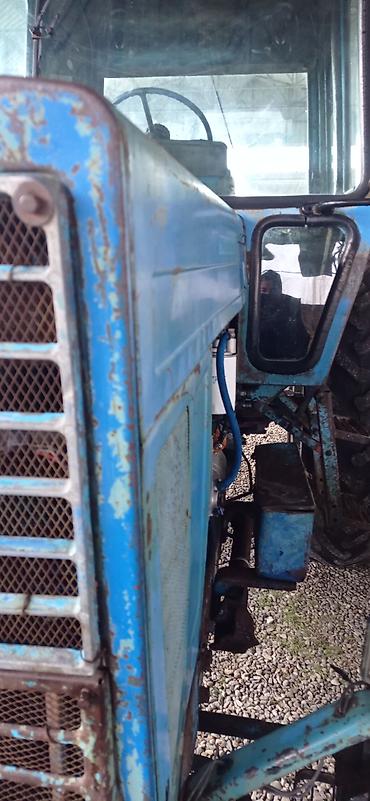 Traktorlar: Kənd təsərrüfatı üçün universal təkərli traktor - Rəng: mavi, geniş — 25