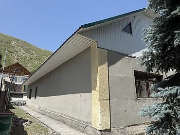Үйлөр: 6 бөлмө жана андан көп, 160 м², 10 соток, Жал, Менчик ээси — 8