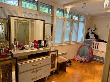 Köhnə tikili: Bakı, 7 otaqlı, Köhnə tikili, m. Gənclik, 170 kv. m — 5