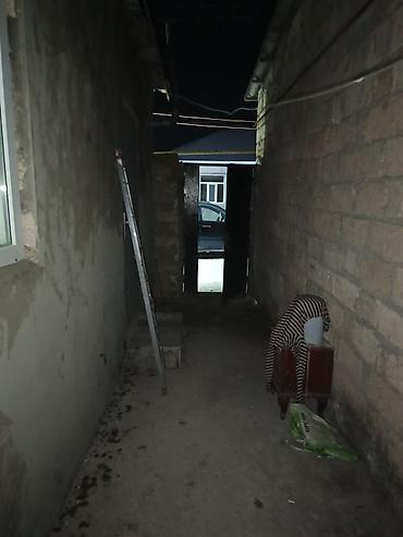 Həyət evləri və villaların satışı: 2 otaqlı, 35 kv. m, Orta təmir — 22
