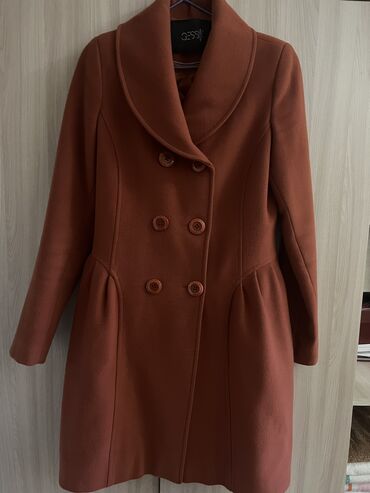 продается пальто прикол: Пальто, S (EU 36)