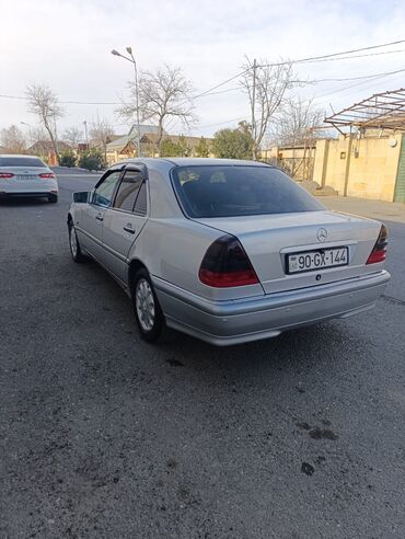 Mercedes-Benz: Mercedes-Benz C-Class: 2 l | 1999 il Sedan — 7