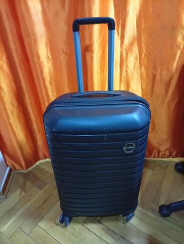 Putni koferi i torbe: Mali kabinski kofer, Enzo & Lorenzo, bоја - Crna — 1