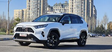 Toyota: Toyota RAV4: 2020 г., 2.5 л, Автомат, Бензин, Кроссовер