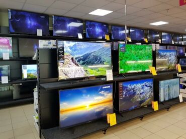плоски телевизор: Самсунг 55 андроид 8г память Ютуб вайфай 2 пульт 3 база 3 сол