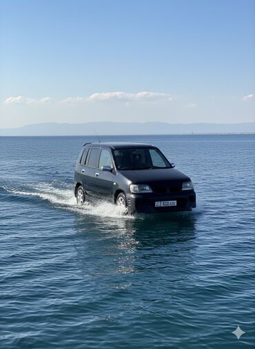 купить маленькую машину недорого: Nissan Cube: 2002 г., 1.3 л, Автомат, Бензин, Хетчбек